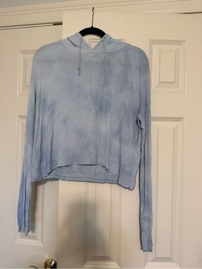 Light Blue Women's Hooded Long-Sleeve Pullover
